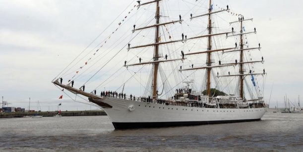 La Fragata Libertad será la nueva atracción turística de Mar del Plata varios días