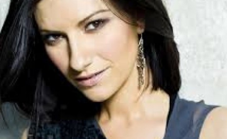 Laura Pausini evidencia: en concierto sin ropa interior | InfoVeloz.com