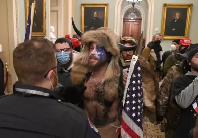 toque-queda-estados-unidos