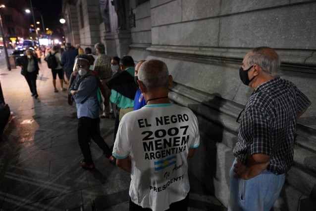 carlos menem despedida