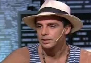 escandalo-vacuna-juan-ponce-leon-covid