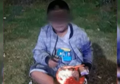 abandonaron a nene en grand bpurg