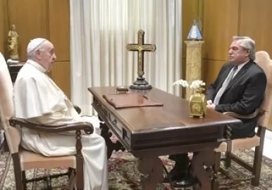 alberto fernandez papa