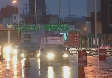 Controles en el puente Pueyrredón