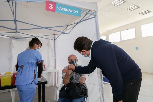 Fernando Espinoza vacunacion