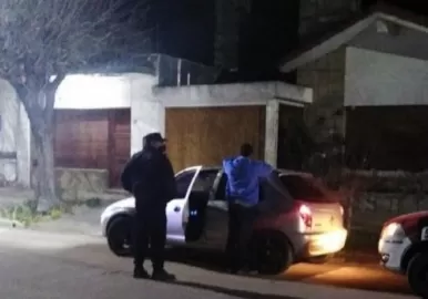 tenia-covid-tosio-policia-cordoba