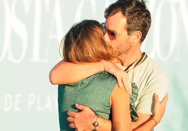 calu-river-novio-aito-de-la-rua