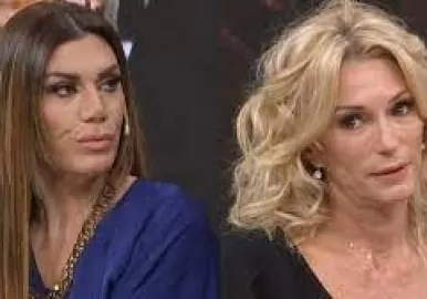 yanina latorre flor de la v