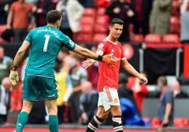 Dibu Martínez - Cristiano Ronaldo