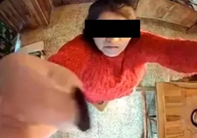 golpeo a una anciana