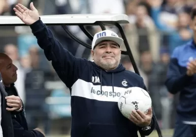 diego maradona gimnasia