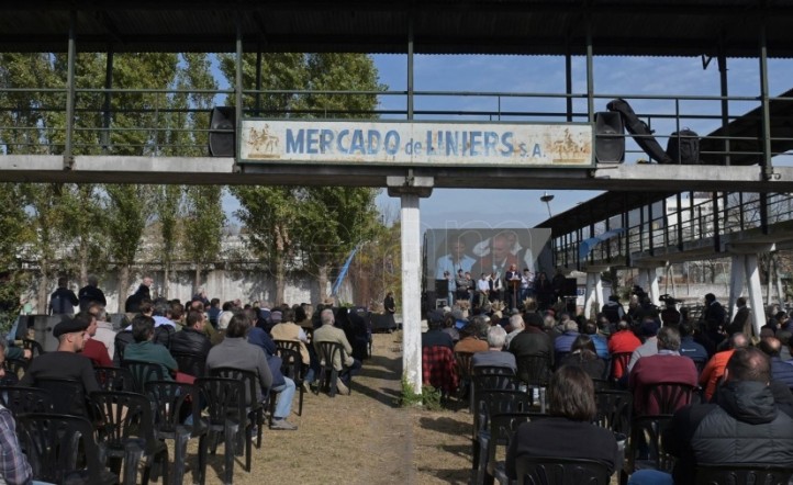 Histórico luego de 122 años de actividad, cerró sus puertas el Mercado