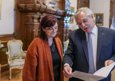 alberto fernandez kelly olmos