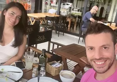 madre de tomás holder