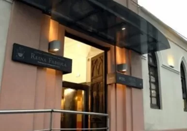 hospital reina fabiola