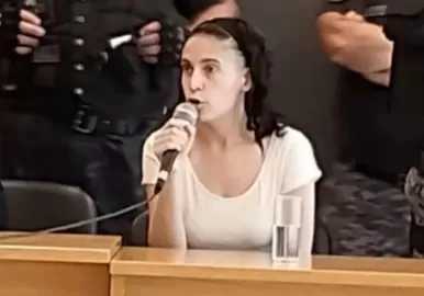 Magdalena Espósito al momento de declarar (www.laarena.com.ar)