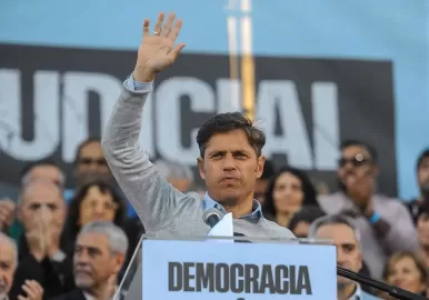 Kicillof apoya a cfk