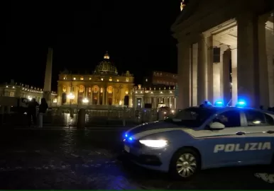 policia en el vaticano