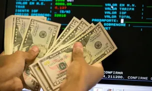 dolares financieros