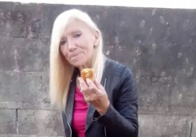 asesinaron a una maestra