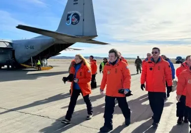 Milei en la antartida