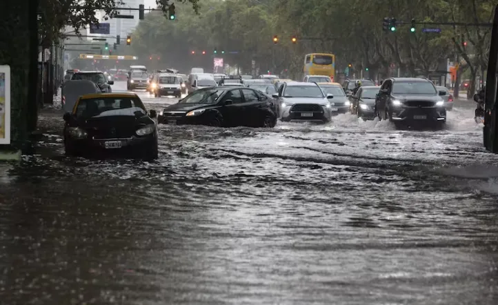 Av. Del Libertador y Carlos Pellegrini