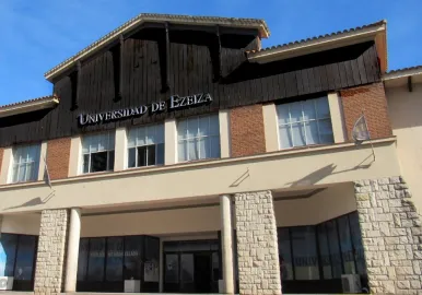 universidad de ezeiza