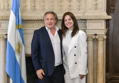 DE LA TORRE PETTOVELLO