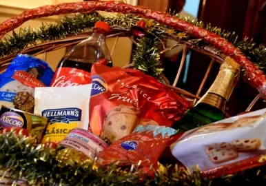 canasta navideña