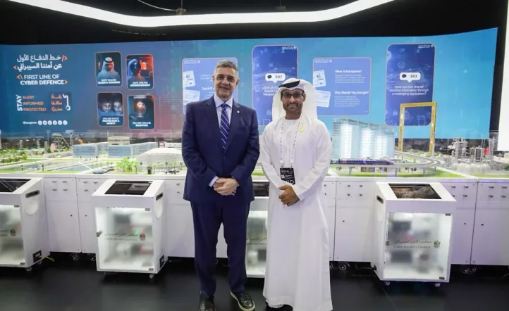 Jorge Macri junto al Head of Cyber Security del Gobierno de Emiratos Árabes Unidos, Dr. Mohamed Al Kuwaiti, en Dubai.
