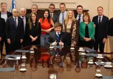 tensión en el gobierno