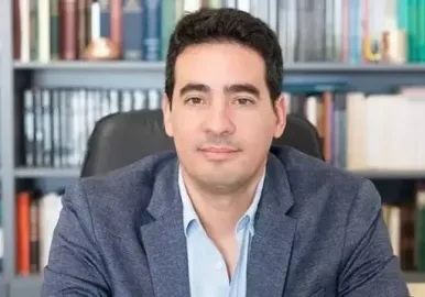 adrian ravier