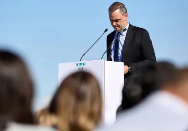 adorni ypf