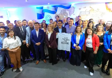 Asamblea fam 810