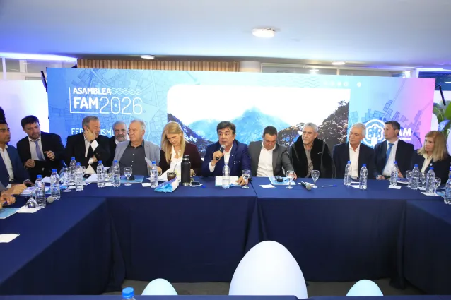 Asamblea fam 810